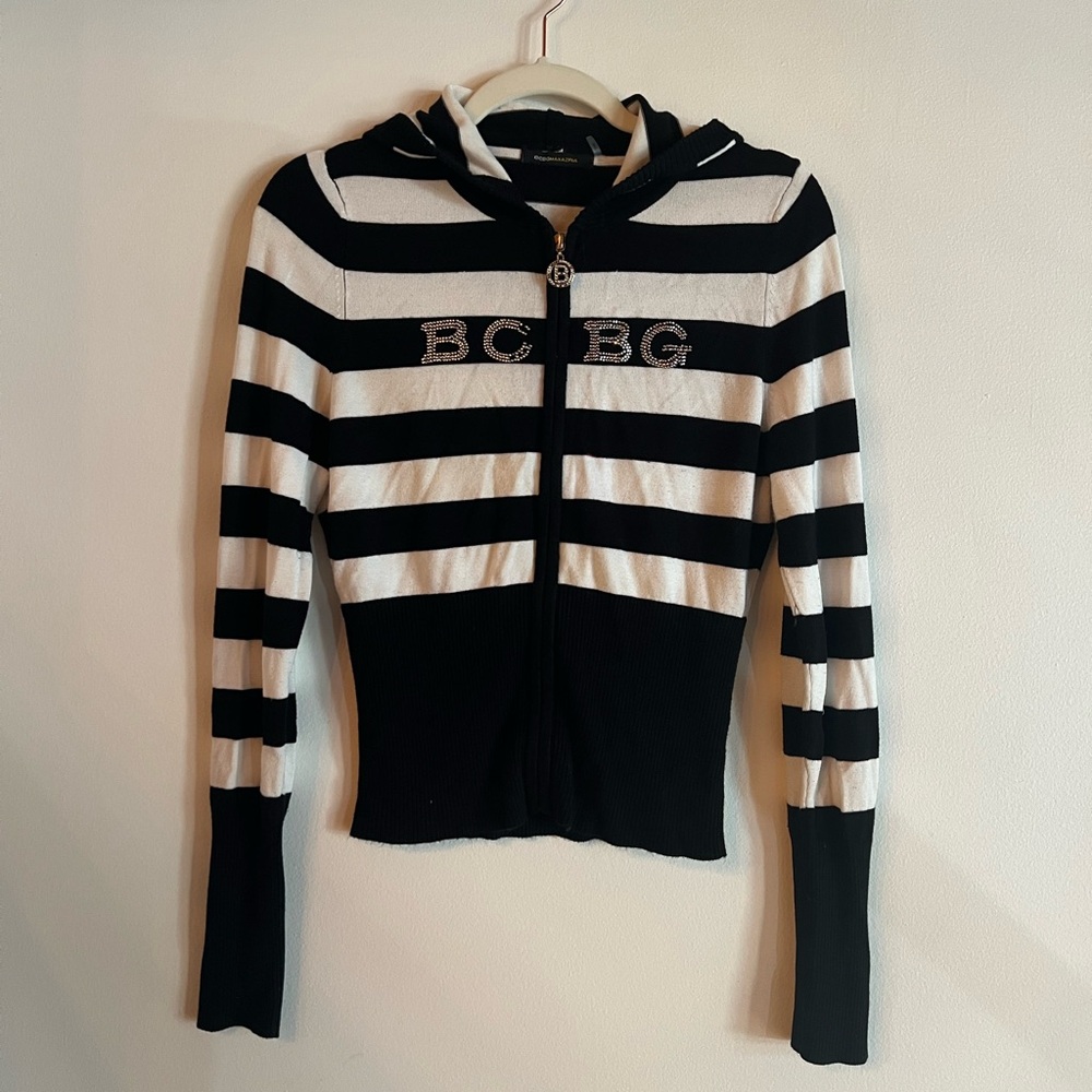 Vintage BCBG Max Arzia zip up sweater with hoodie Large